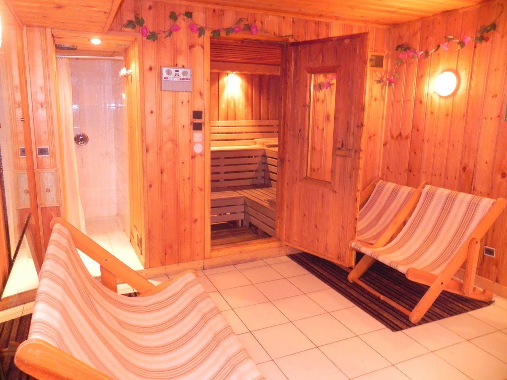 Hotel Residence Les Colchiques Le Monêtier-les-Bains Zewnętrze zdjęcie